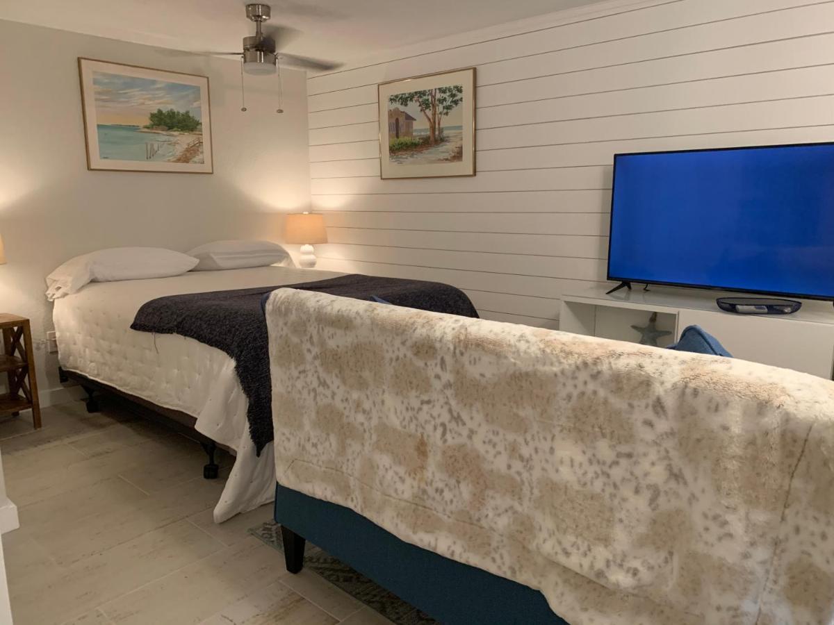 Tides Inn On The Bay Vacation Homes Bradenton Beach Esterno foto